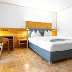 Hotel-restaurant-cafe Krainer 4*