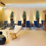 Hotel-restaurant-cafe Krainer מלון 4*