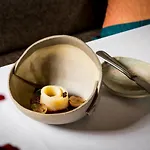 Hotel-restaurant-cafe Krainer מלון 4*