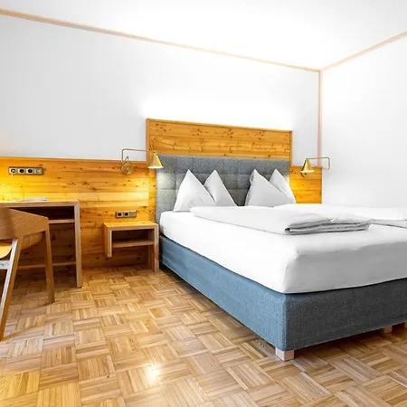 Hotel-restaurant-cafe Krainer 4*