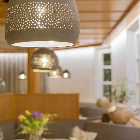 호텔 Hotel-restaurant-cafe Krainer