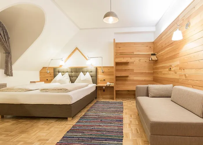 Hotel-restaurant-cafe Krainer 4*