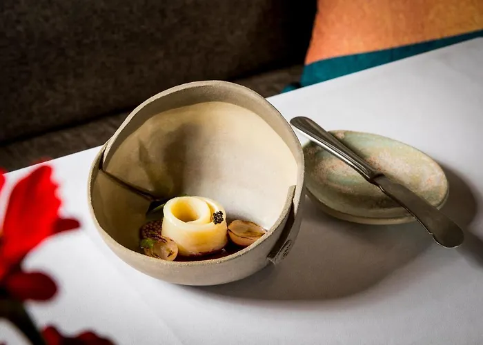 Hotel-restaurant-cafe Krainer فندق 4*